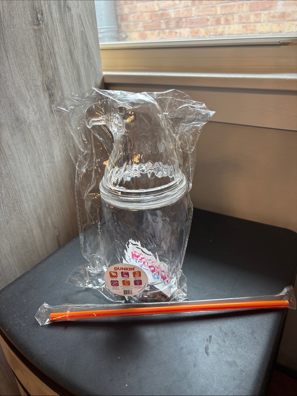 Dunkin' Limited Edition Eagle Plastic Tumbler with Dome Lid and Orange Straw